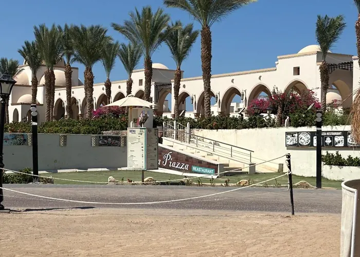 Apartment Beachfront luxury Palm Beach Piazza Private Beach Sahl Hasheesh *