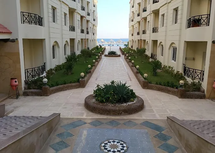 Beachfront luxury Palm Beach Piazza Private Beach Sahl Hasheesh Apartment Hurghada