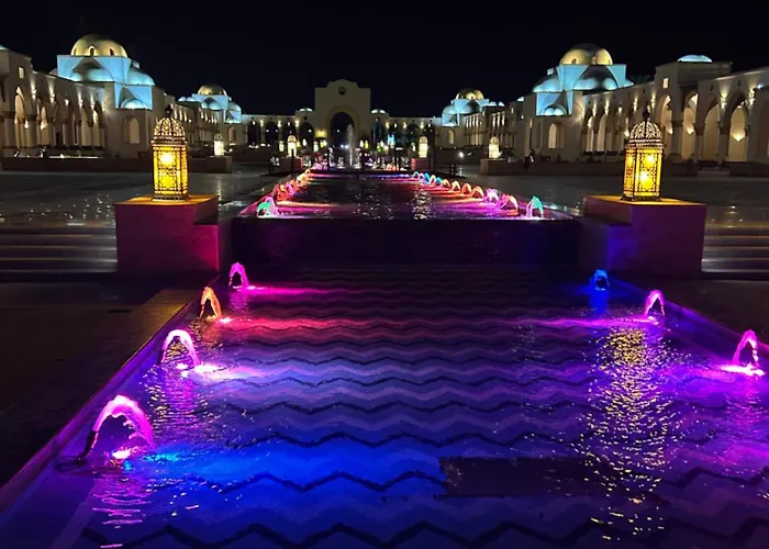 Beachfront luxury Palm Beach Piazza Private Beach Sahl Hasheesh Apartment Hurghada